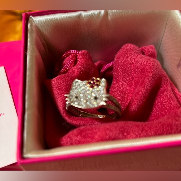 Hello Kitty Sanrio for Diamonique NWT Hello Kitty Flower Eternity Ring Size 8 🌸 - Picture 2 of 16